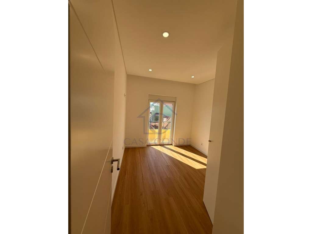 Excelente Apartamento T2+1 Duplex com Suíte no Piso Superior-6