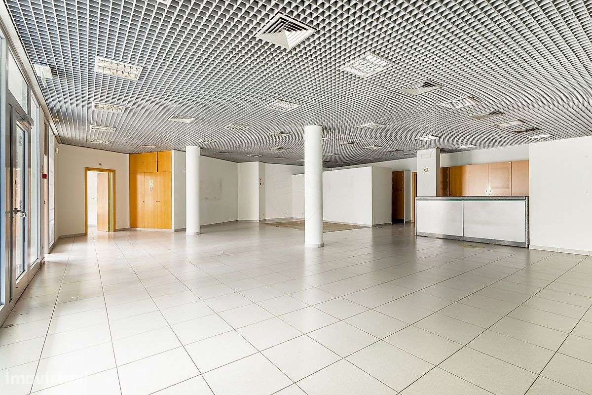 Loja  para arrendamento - Grande imagem: 2/15