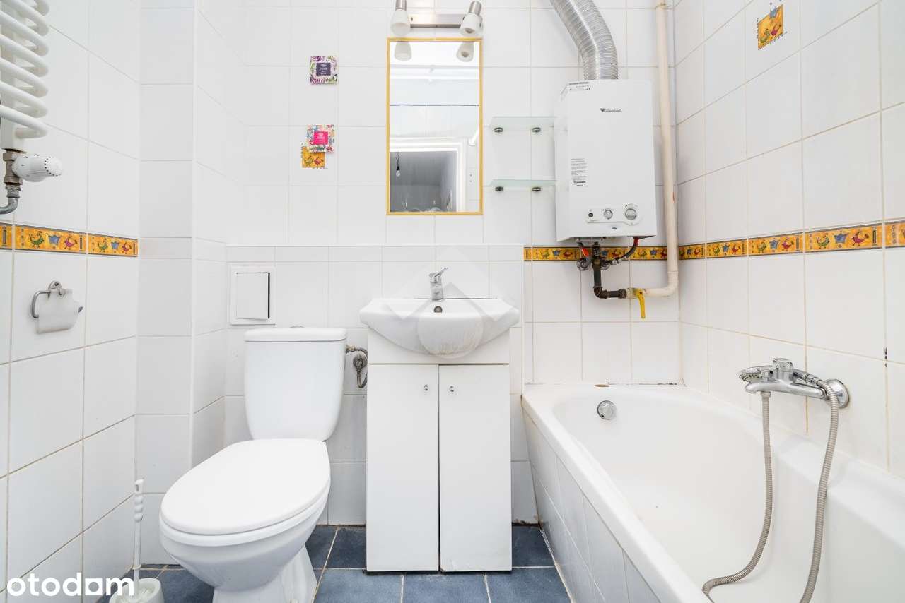 2 pokoje - osobna kuchnia - 52 m2 - ul. Kazimierza Wielkiego-11