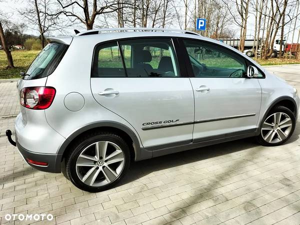 Volkswagen Golf Plus - 9