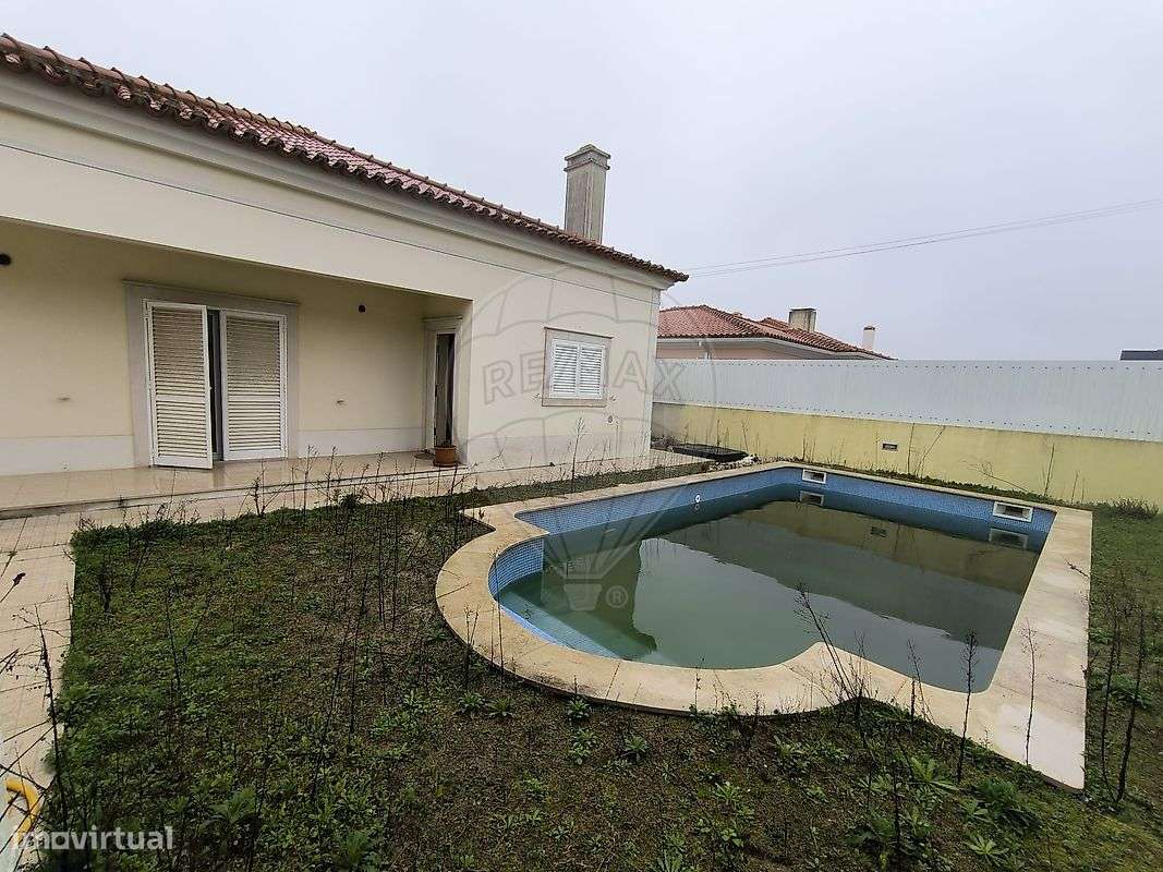 Moradia T4 para venda-12