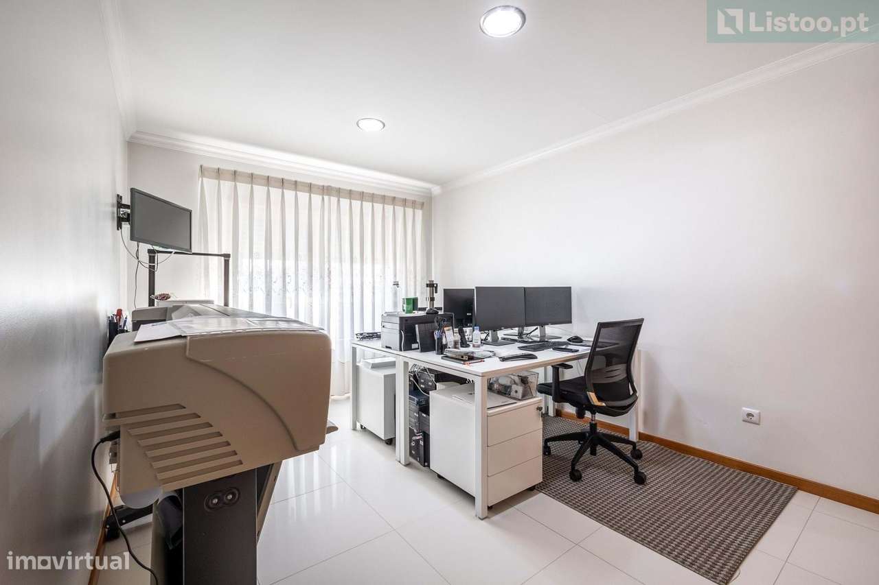 Moradia T5 Marinha Grande-21