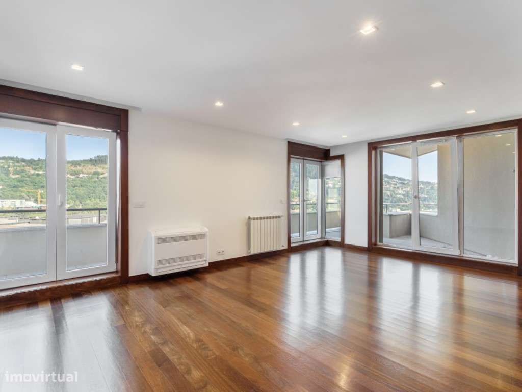 Triplex de Excepção com Rooftop e Vistas sobre Guimarães e a Serra ...-34