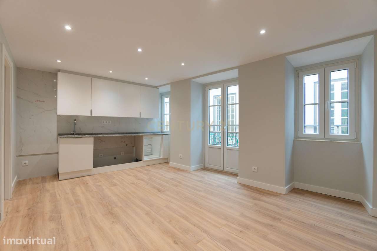 Prédio remodelado na Baixa de Setúbal – uma oportunidade única-35