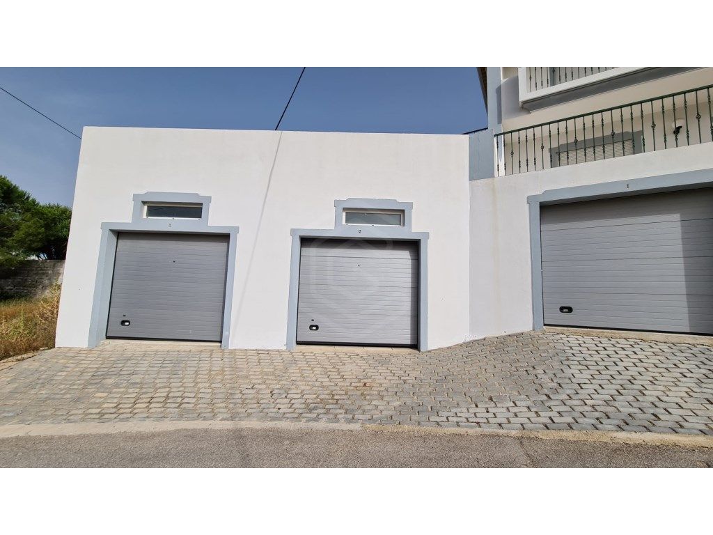 Garagem a 3 km da cidade, Loulé, Algarve