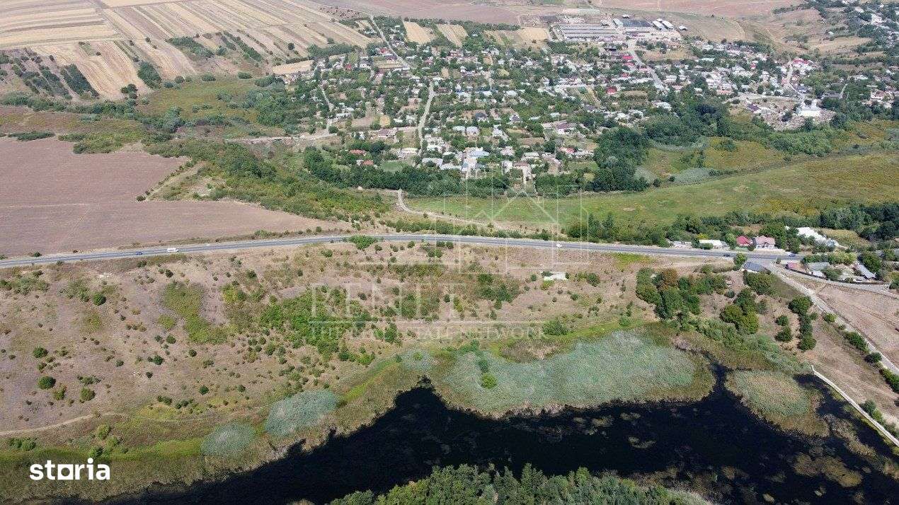 Teren langa lac Naipu - Imagine principală: 2/8