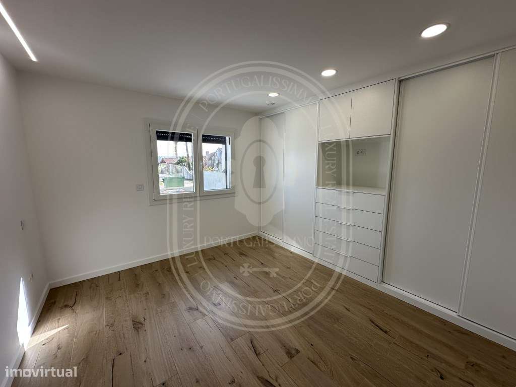 Elegante Moradia Contemporânea T4 - Conforto, Luz e Eficiência Ener...-15