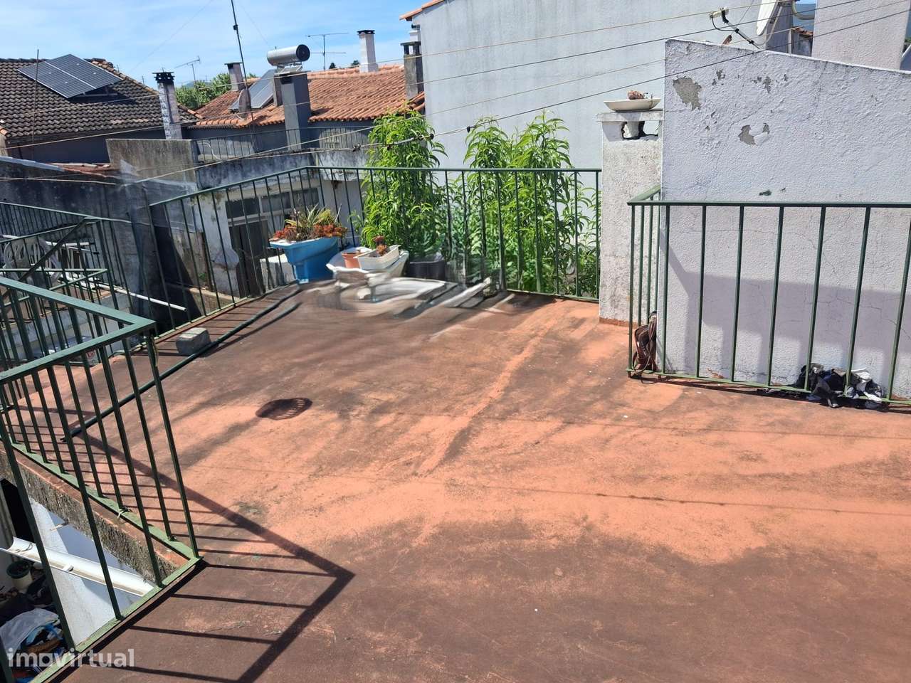 Moradia T2 com terraço e cave em Torres Novas-15