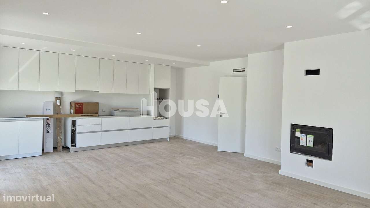 Moradia T3 Térrea Geminada – NOVA-30