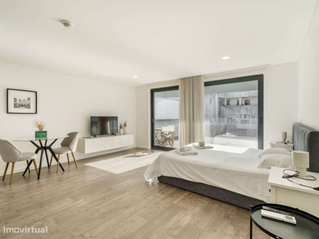 T0 Renovado com Terraço no Centro de Braga - Grande imagem: 5/18