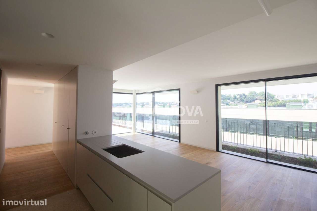 T2 Dúplex Novo c/ Vistas Rio em Santa Marinha (Quinta S. Marcos) - Grande imagem: 3/23