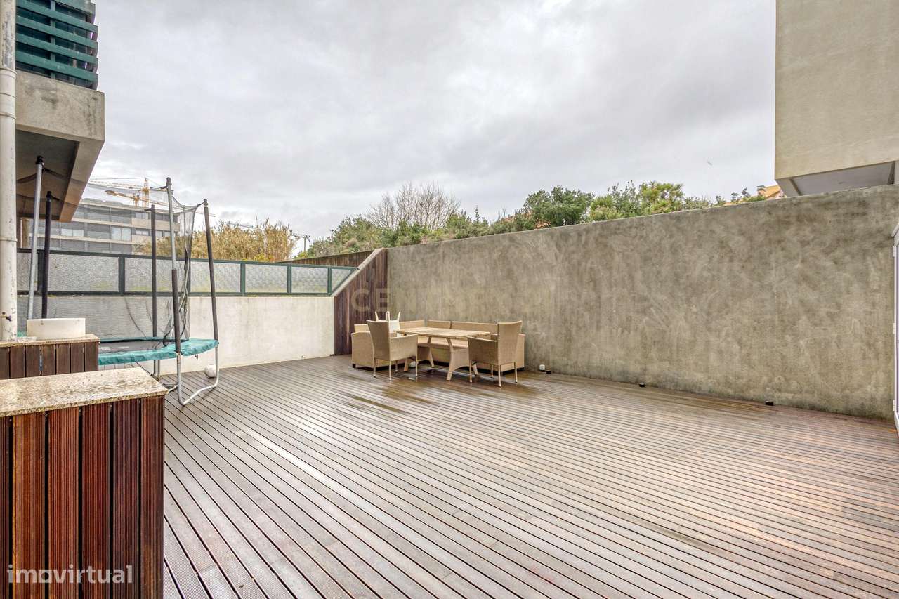 T3 Renovado com Terraço a 200m da Praia de Lavadores-22