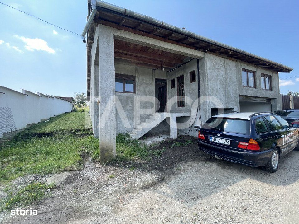 Casa individuala cu 6 camere garaj pivnita si teren 600 mp Daia Sibiu