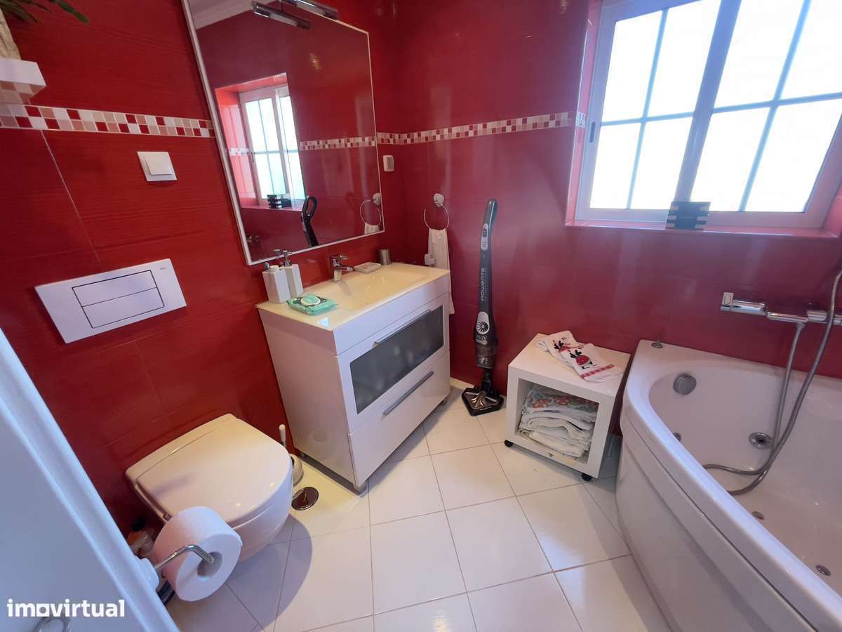 EXCLUSIVO EM CASCAIS |  T3 +1 anexo EM MANIQUE DE BAIXO.-10