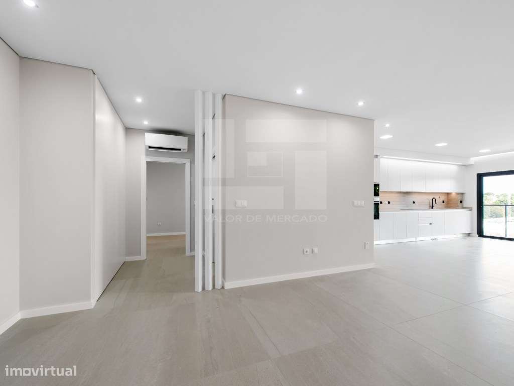 T4 DE LUXO - NOVO - MODERNO - SÓBRIO - Viseu - BEM LOCALIZADO - ACA...-8