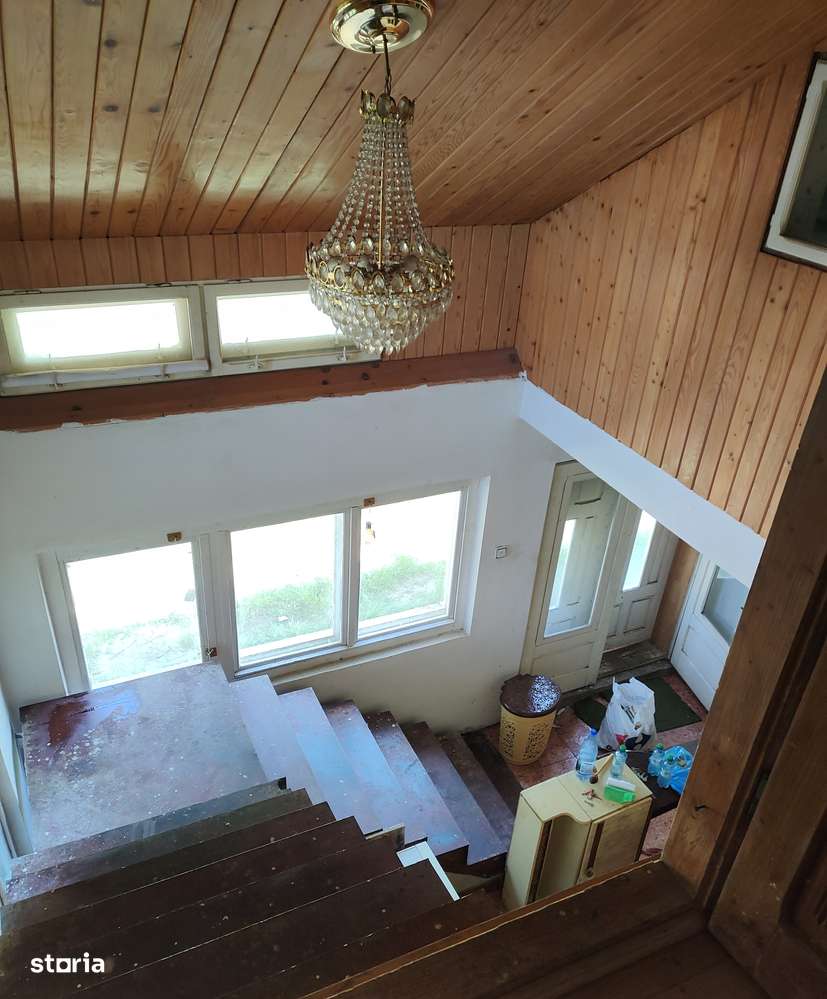 Casă 193 mp și teren 1.200 mp în Piatra Neamț - Imagine principală: 5/10