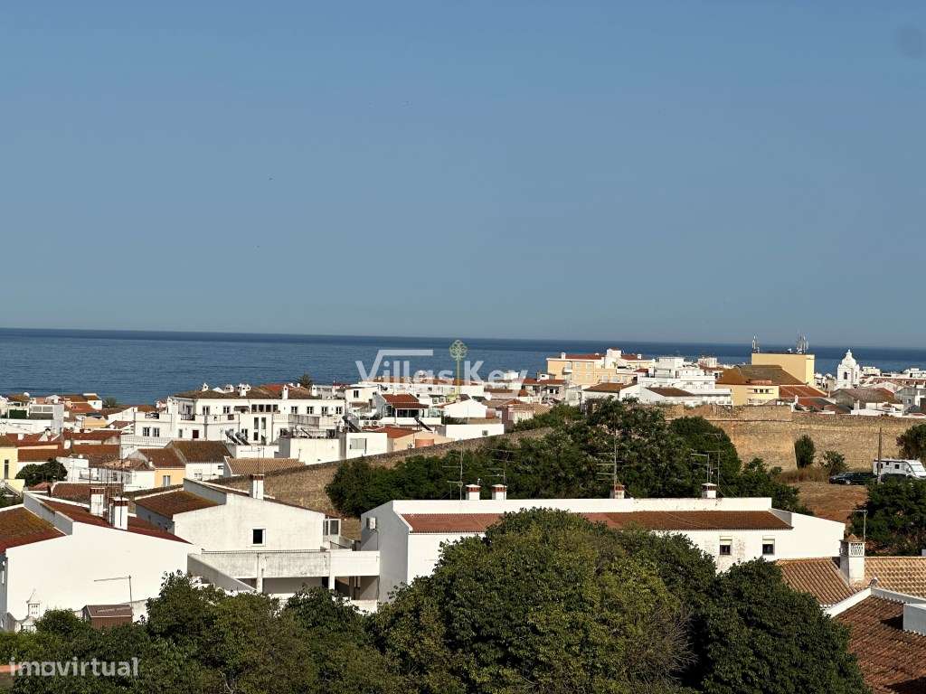 Moradia 6 quartos, no centro de Lagos com excelente vista mar, Lago...-10