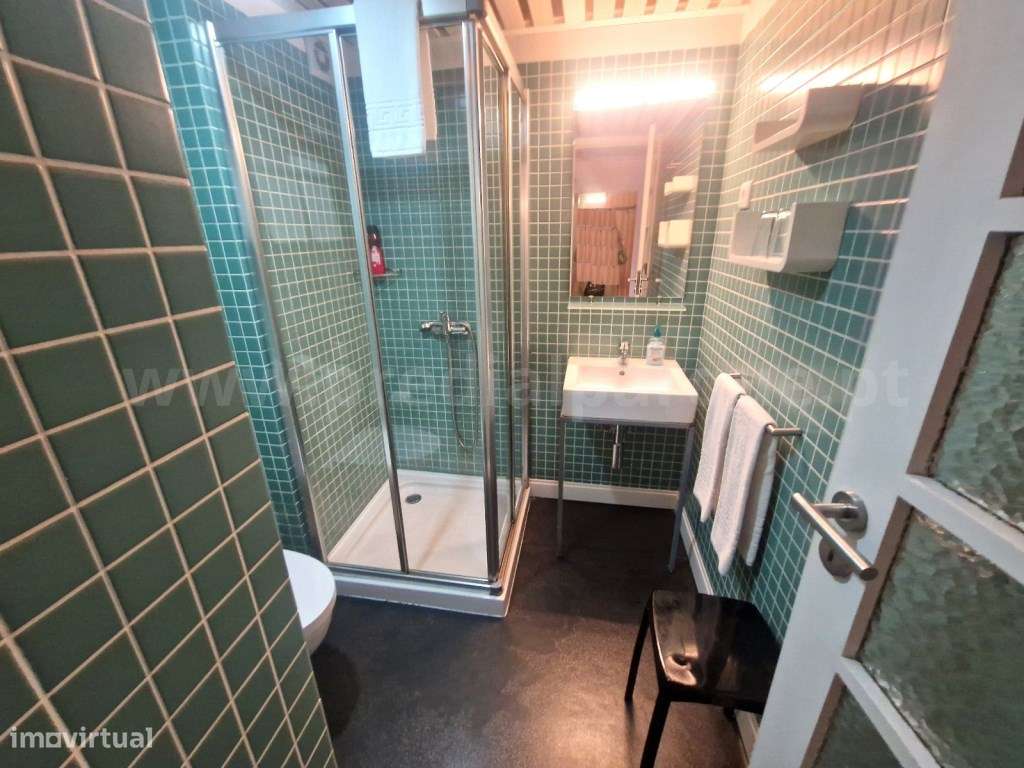 Loft c/terraço no Centro do Porto-9