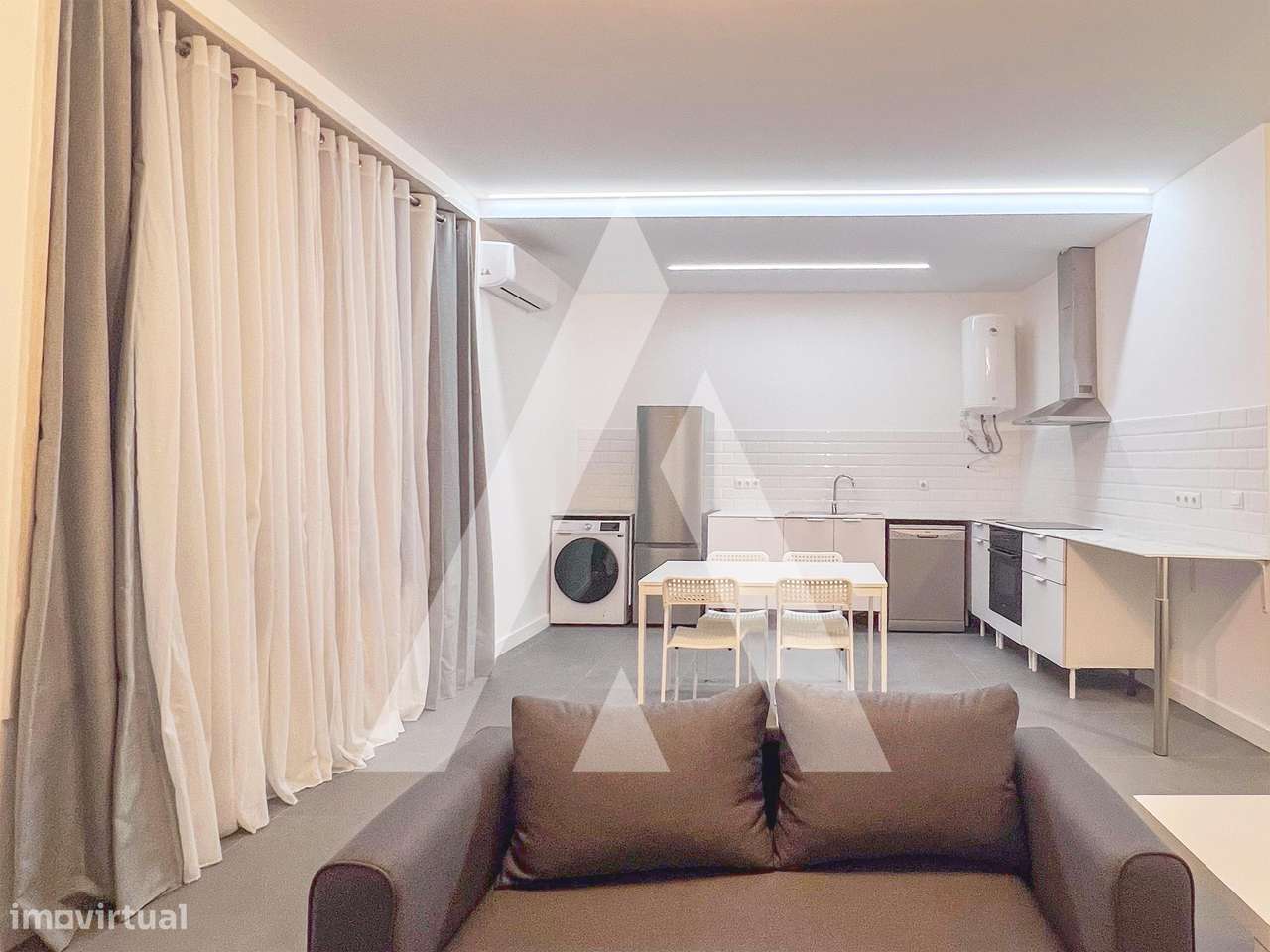 Apartamento T0 +1 como novo e com garagem no centro de Aveiro - Grande imagem: 4/16