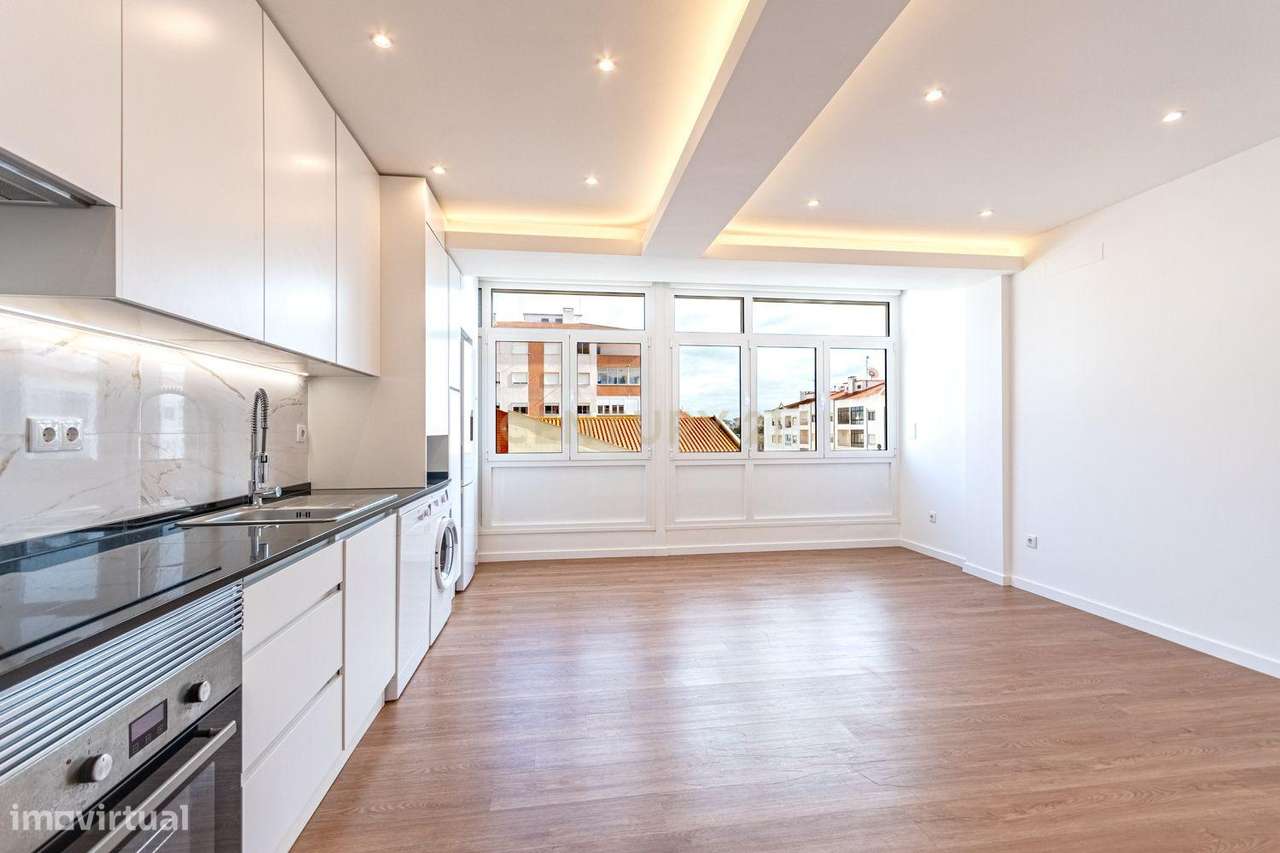 Apartamento T2 remodelado na Amora, Seixal - Grande imagem: 5/16