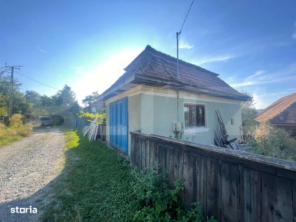 Casa de vanzare, 70 mp , teren de 3000 mp , Cacova Ierii - Imagine principală: 4/7