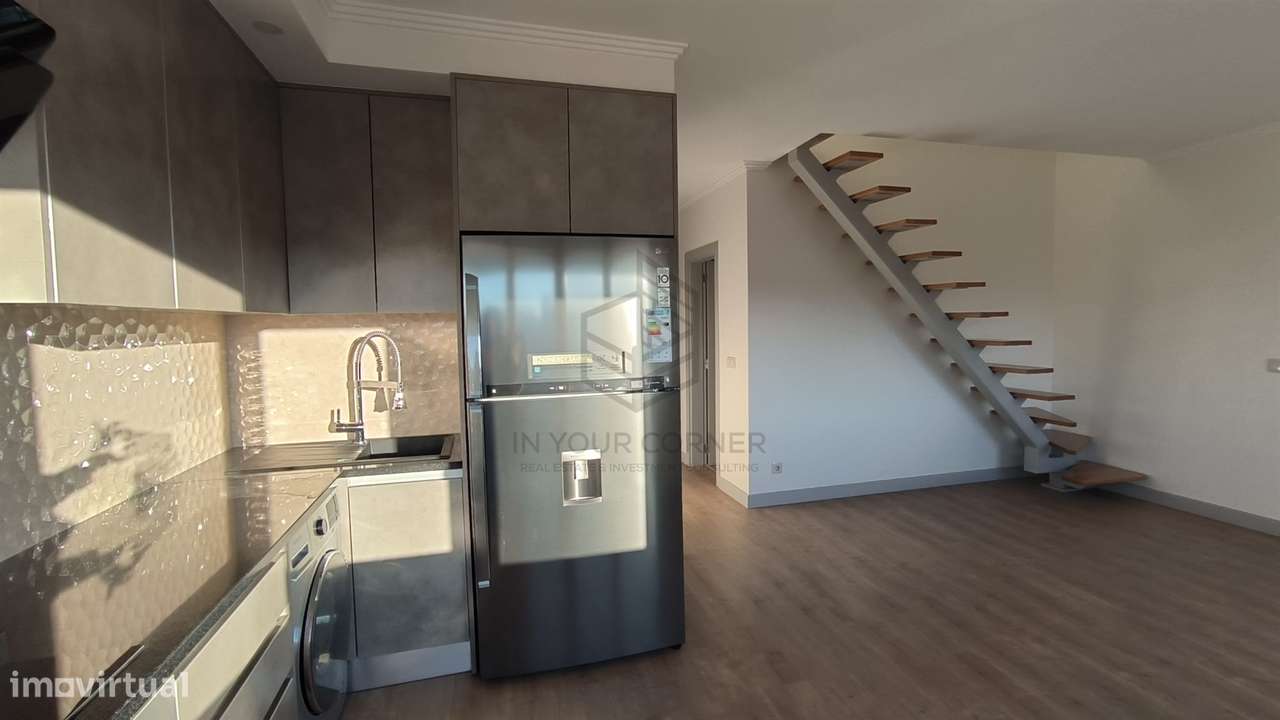 Apartamento T4 DUPLEX Venda em São Vicente,Lisboa-37