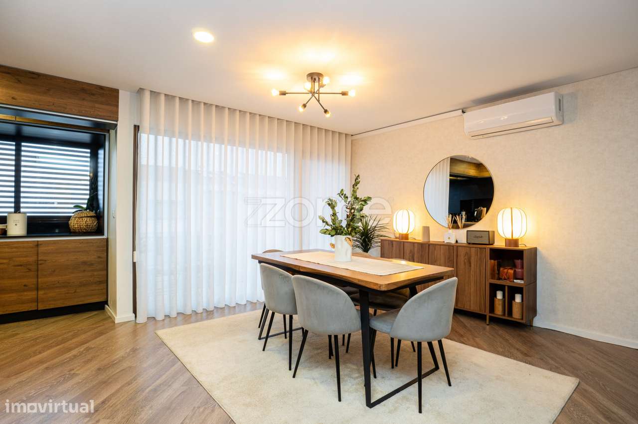 Apartamento T2 com box fechada e varanda em Baguim do Monte - Grande imagem: 4/21