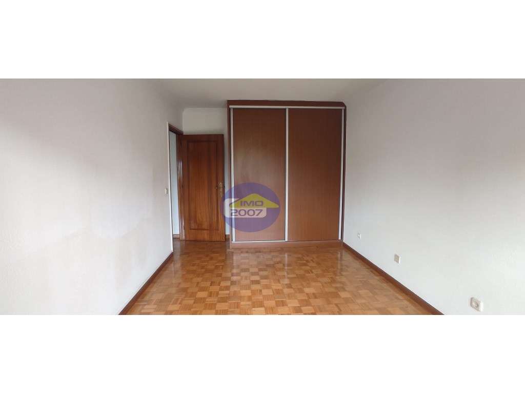 T3 no centro da Maia-15