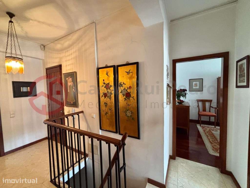 Duplex em Zona Premium de Almada-11
