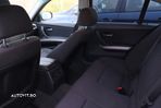 BMW Seria 3 318i Touring - 19