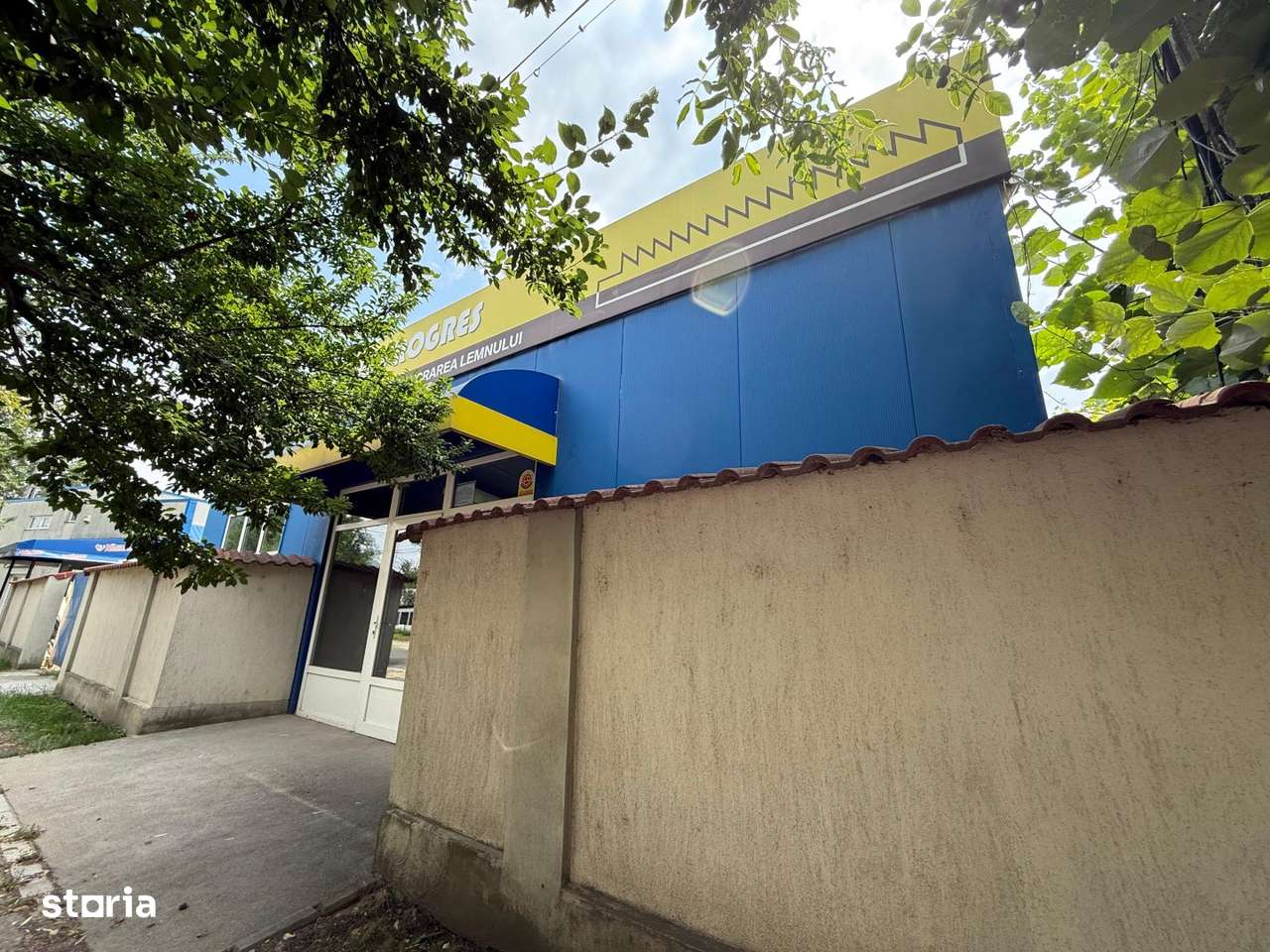 Hala Spatiu Comercial Zona Obor Castelul Apa Acces Rapid Sos Vrancei - Imagine principală: 3/20