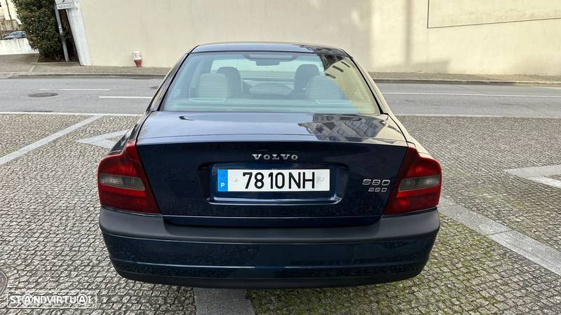 Volvo S80 2.5 D - 8