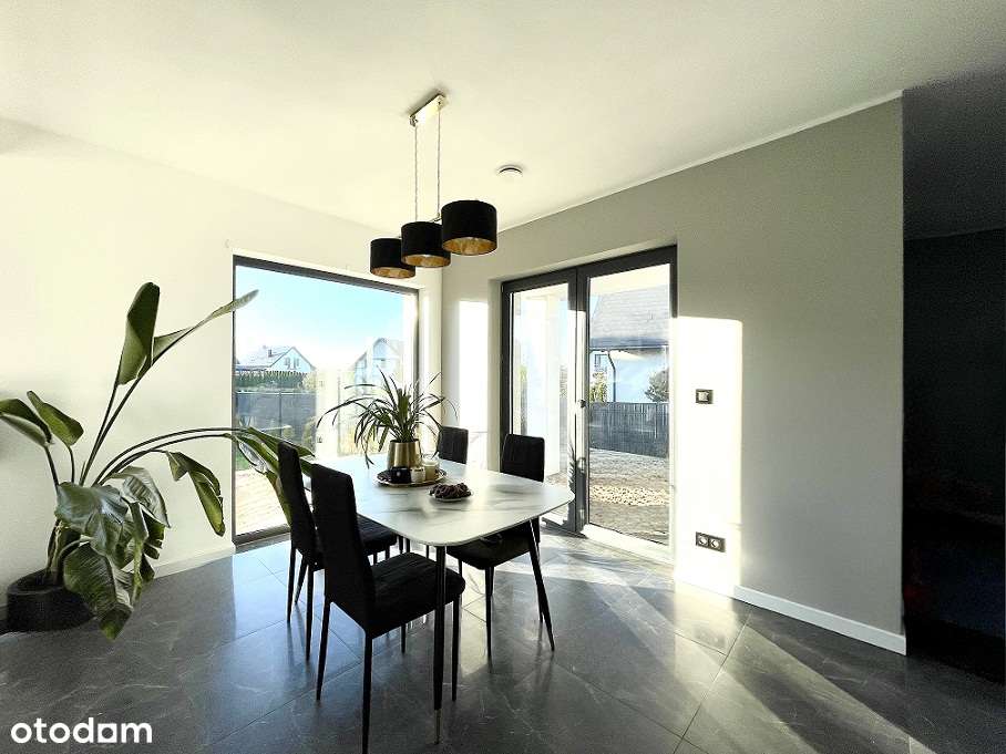 Taras od południa, garaż na 2 auta, rekuperacja, pompa ciepła.-5