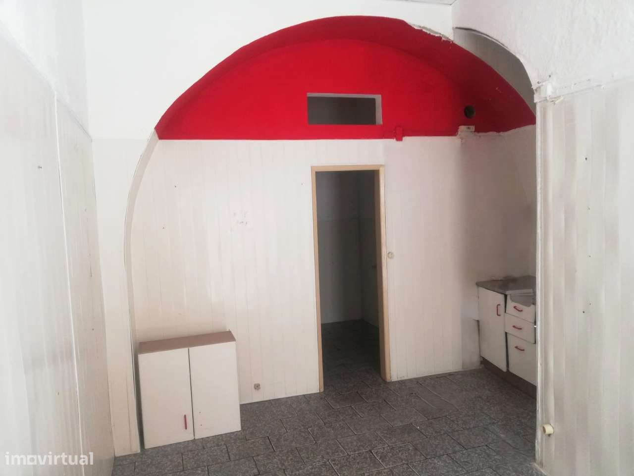 Espaço comercial de 31m² no centro de Elvas com fácil acesso - Grande imagem: 4/12