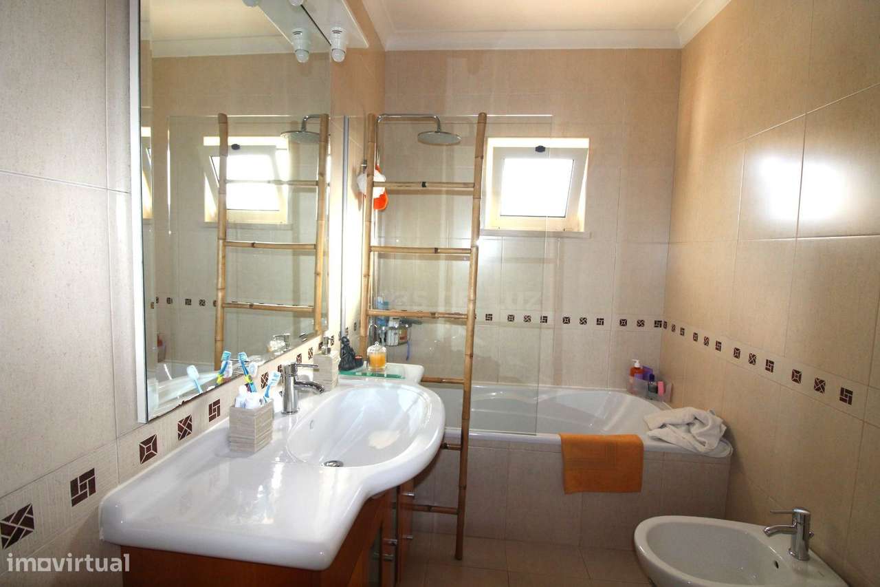 Moradia Unifamiliar - Arroteia, Leiria-13