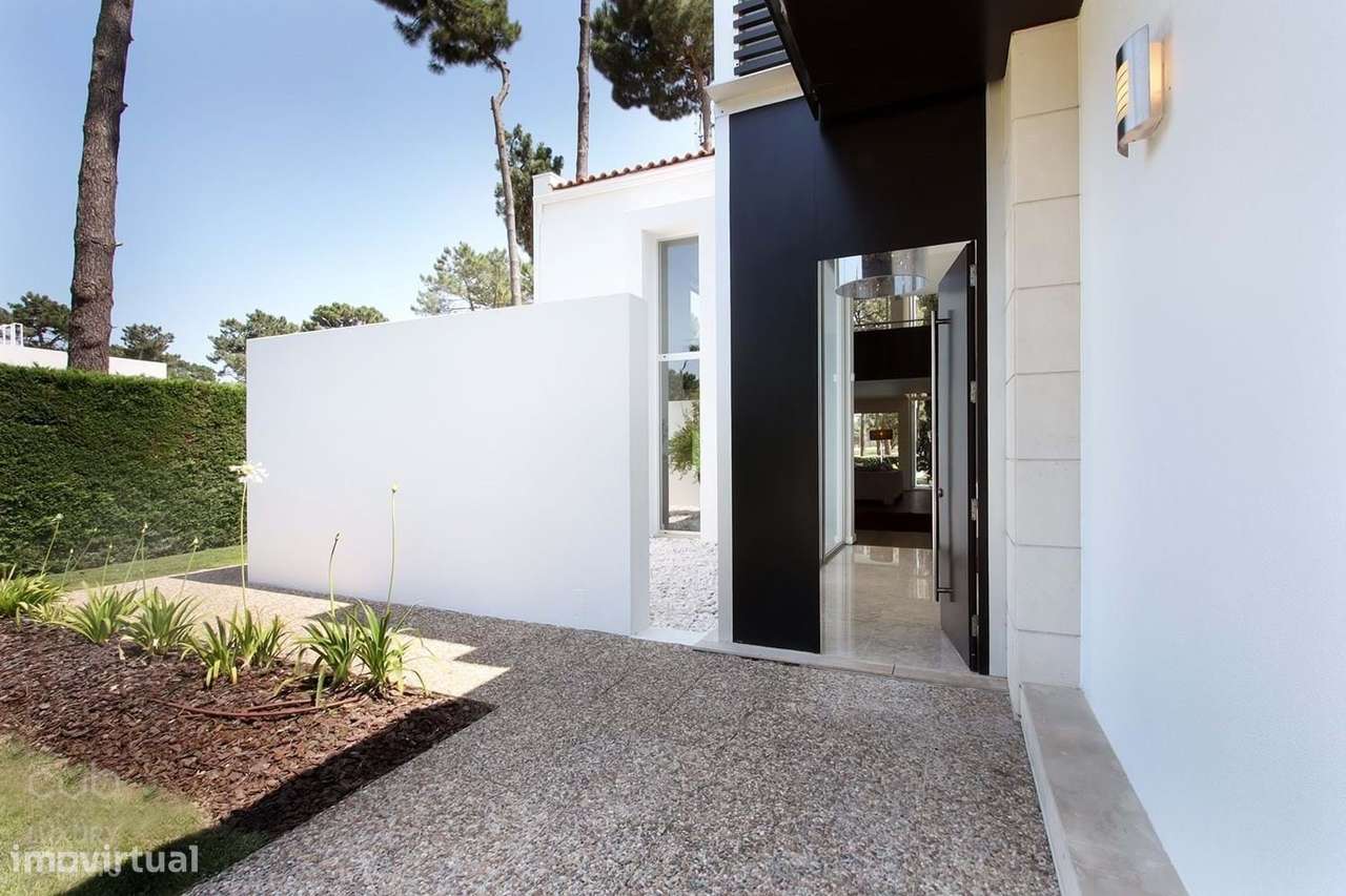 Moradia, 391 m², Charneca de Caparica e Sobreda-8