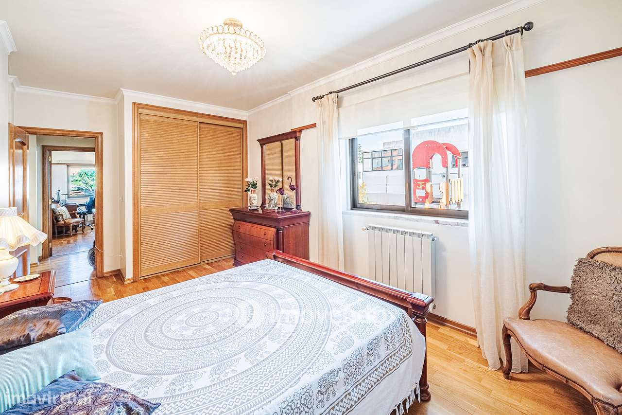 Apartamento T2 com garagem em condomínio com jardim, Paço de Arcos-15