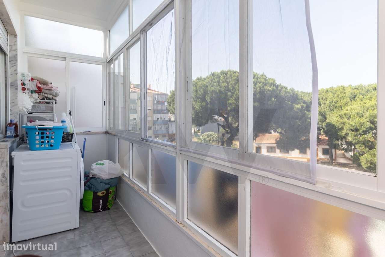 Apartamento T2 - Laranjeiro-27