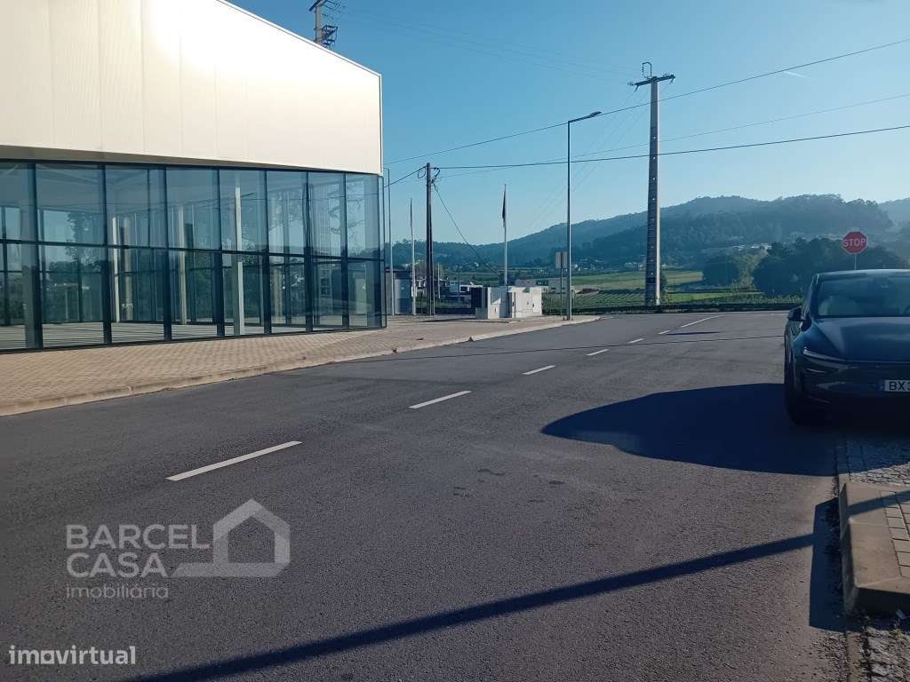 Armazém para arrendar em zona industrial de Silveiros - Barcelos - Grande imagem: 5/9