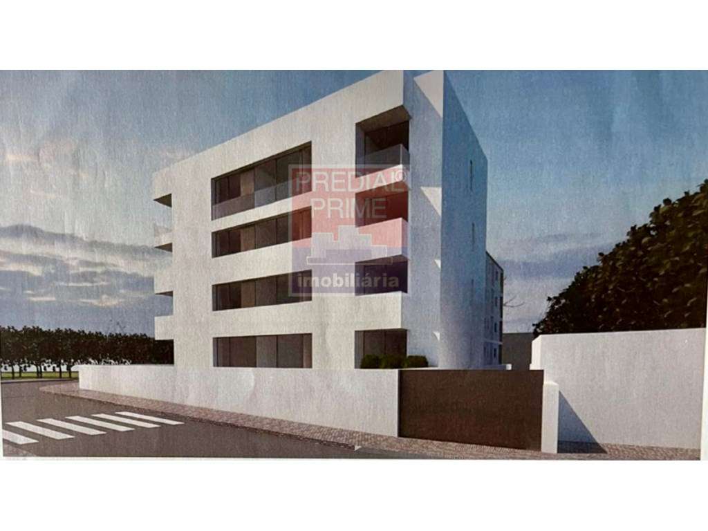 EXCELENTE APARTAMENTO T3 NO CENTRO DE OLIVEIRA DE AZEMEIS-4