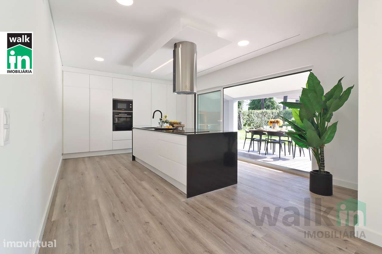 Moradia Térrea de Luxo V4 com Piscina na Herdade da Aroeira-16