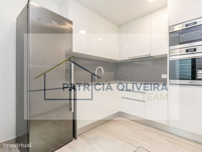 Moradia Duplex a Estrear com duas SUITES , dois TERRAÇOS E estacion...-12