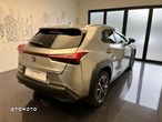 Lexus UX - 8