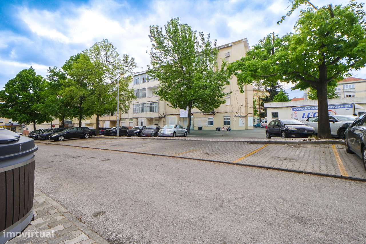 Apartamento T2 na Cruz de Pau - Amora - Seixal-32