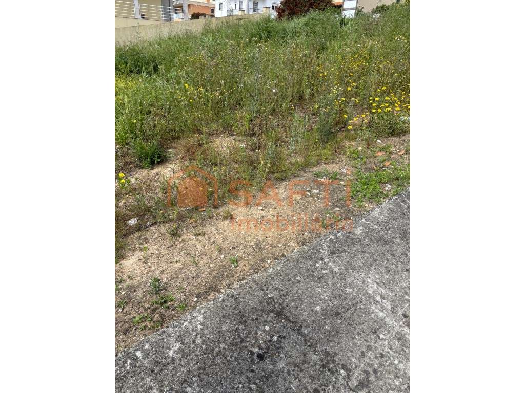 Terreno Urbano - Grande imagem: 3/8