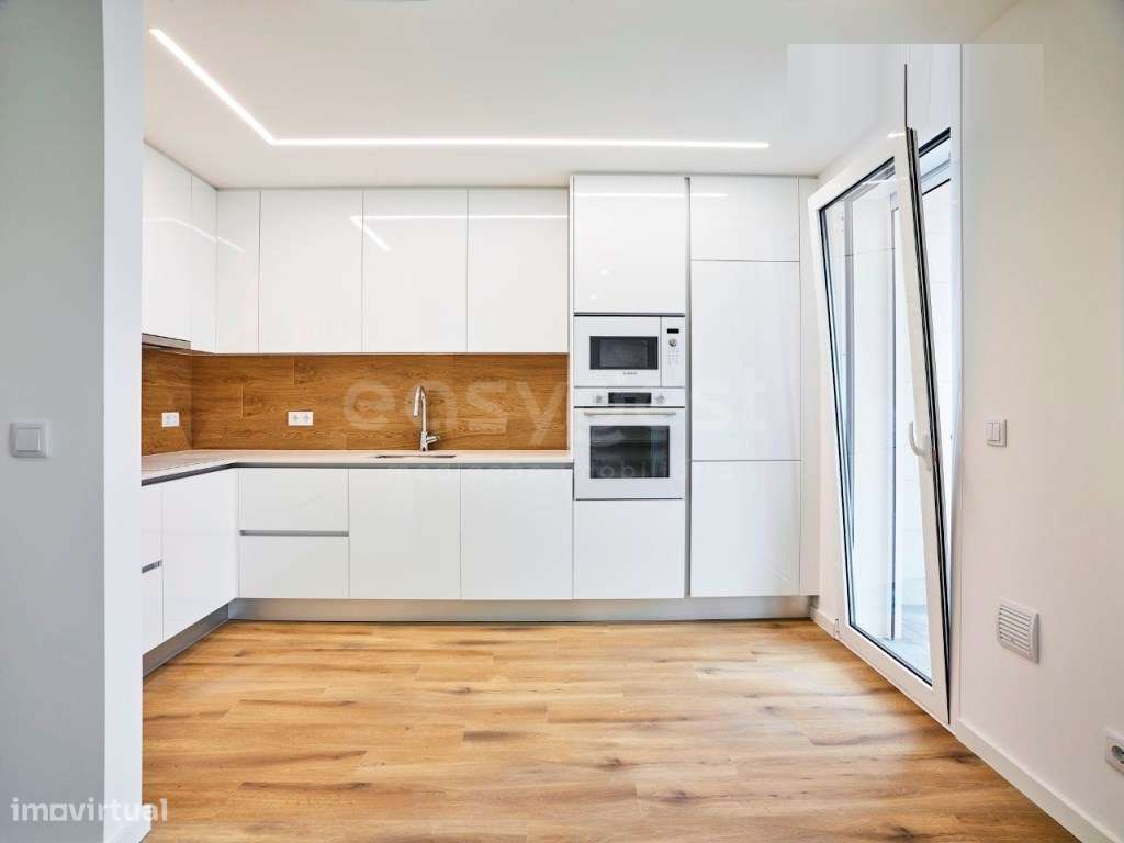 Apartamento T2 Fração G 1º andar - situado na Nazaré - Grande imagem: 3/13