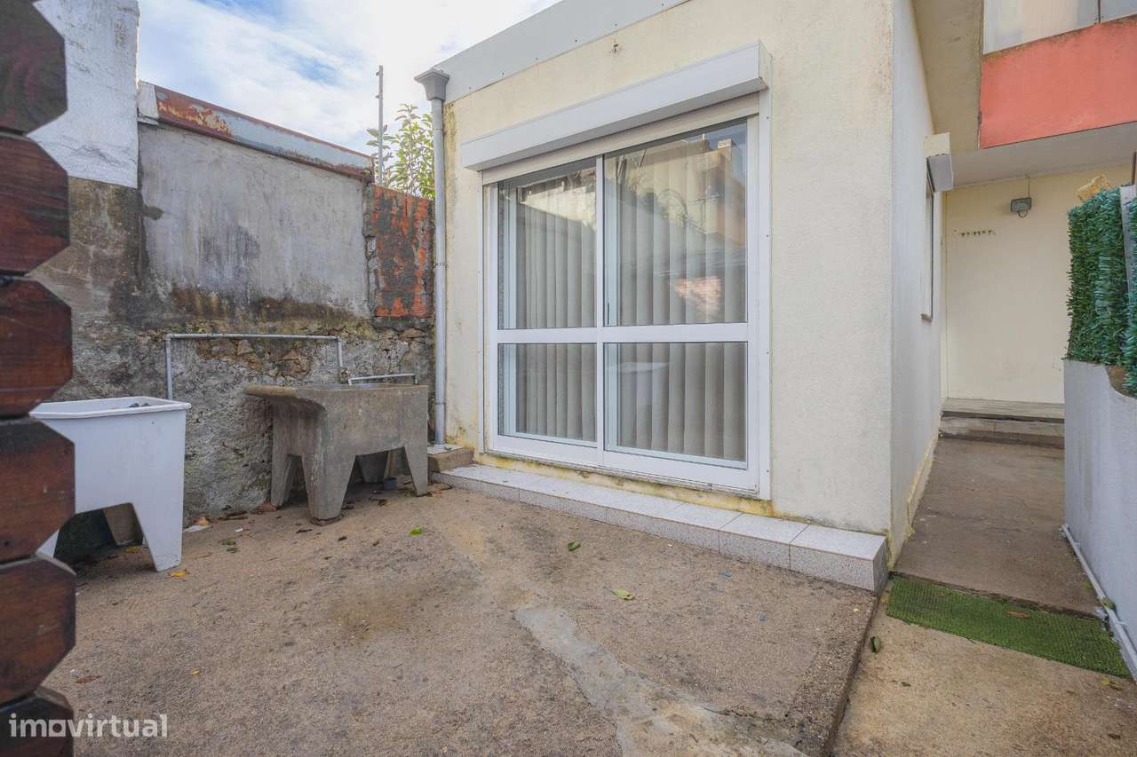 Andar Moradia T3 – Rés do Chão Totalmente Remodelado-28