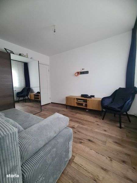 Vand apartament 4 camere - Imagine principală: 4/4