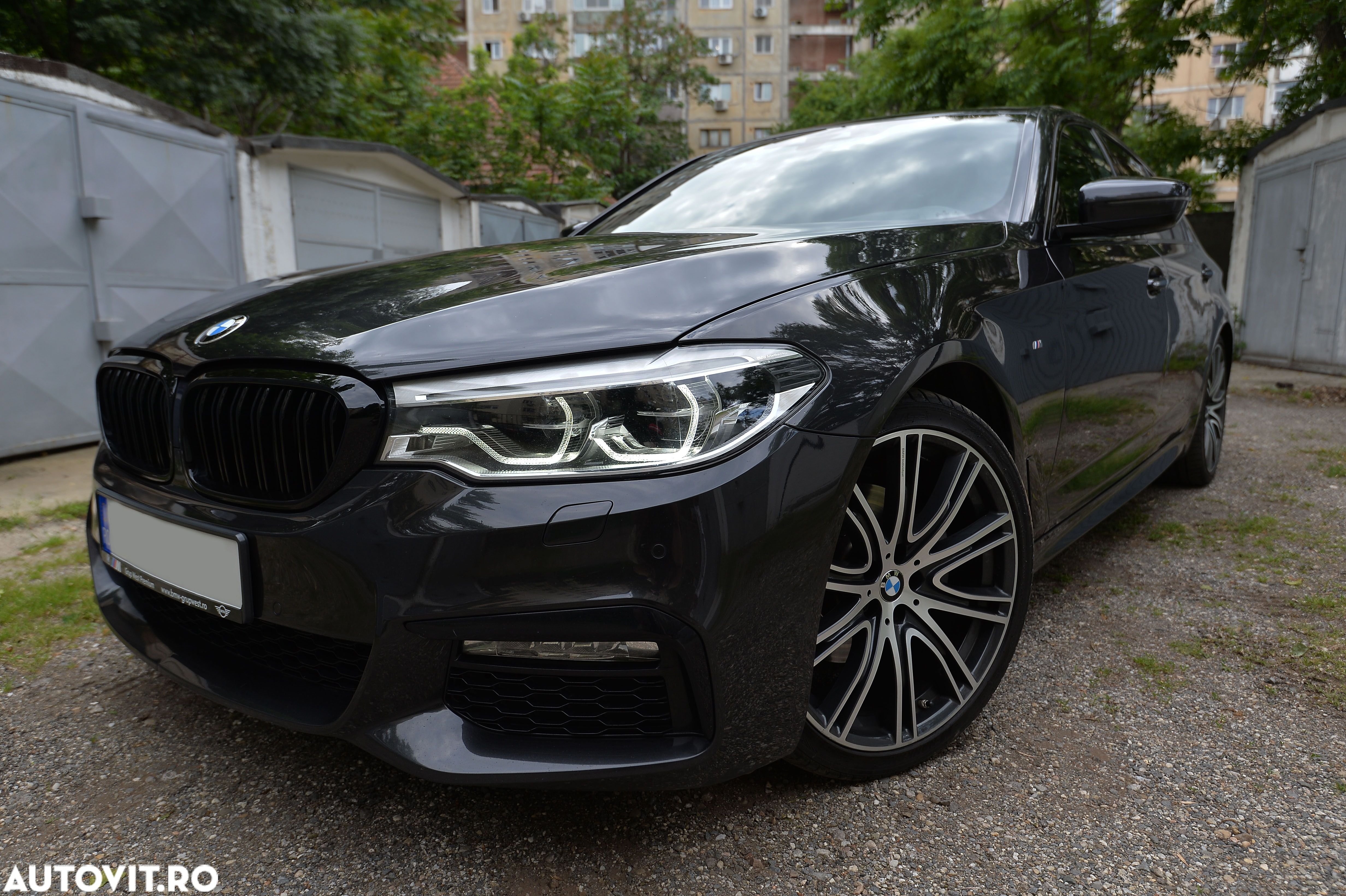 BMW Seria 5 520d xDrive AT - 1