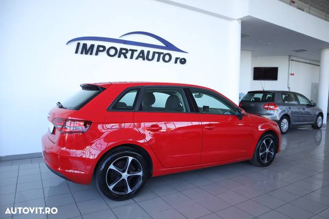 Audi A3 1.4 TFSI Sportback S tronic Attraction - 11